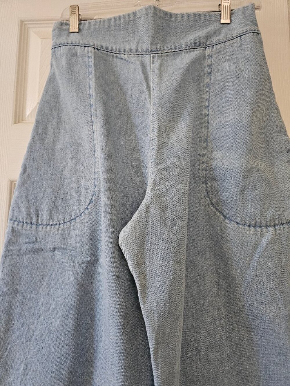 Aliya Wanek Jeans